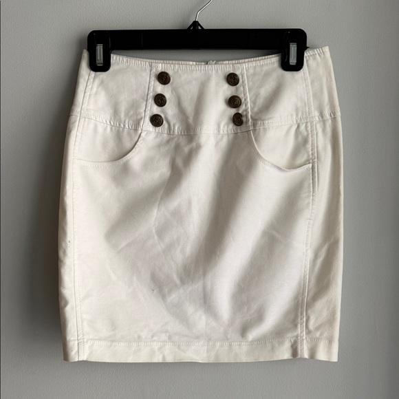 NEW white skirt size XS with gold buttons - Picture 1 of 12